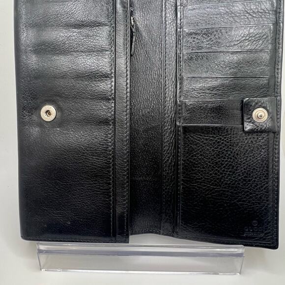 Long card case wallet with Gucci logo in black leather  Gucci Black Leather Long Wallet